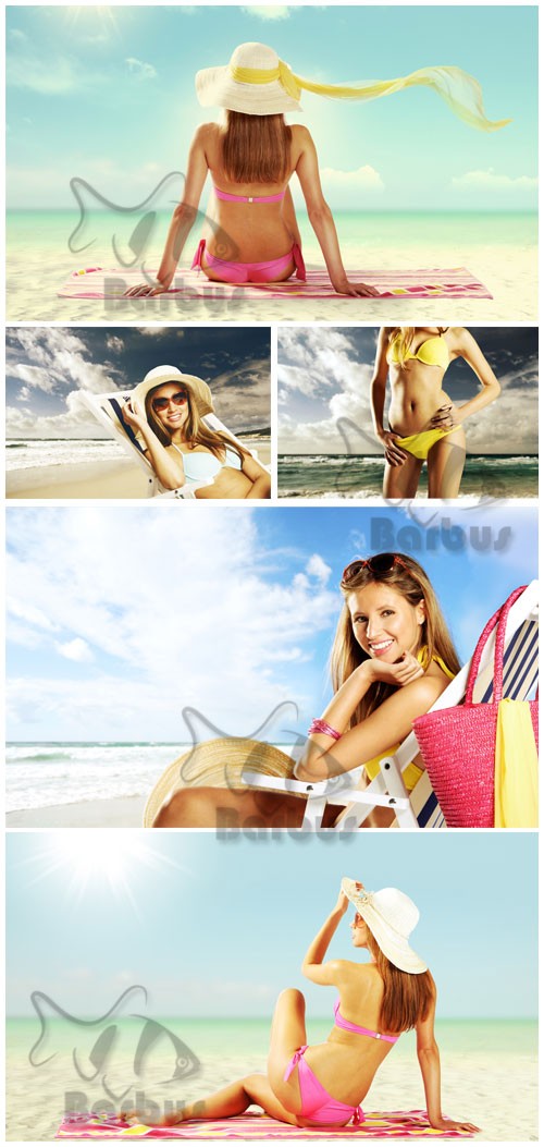 The girl on a solar beach / Девушка на солнечном пляже - Photo stock