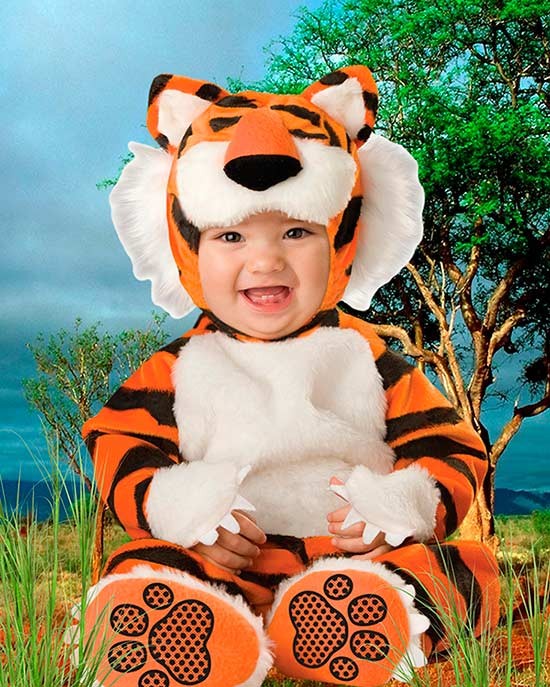 Детский фотошаблон - Тигрёнок в Саванне