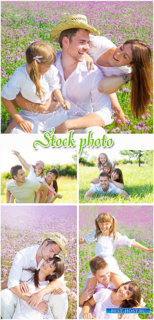 Счастливая семья на природе / Happy family in nature - raster clipart