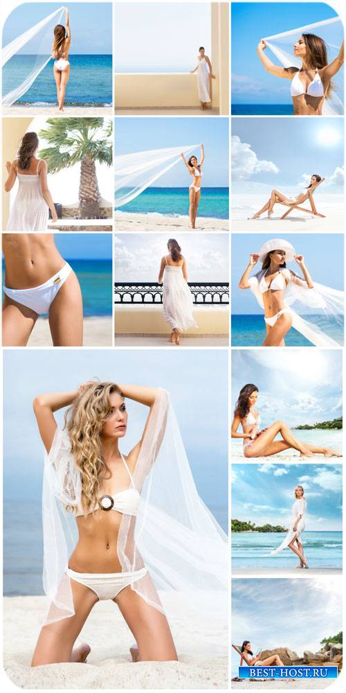 Девушки в купальниках, лето, море / Girls in bathing suits, summer, sea - Stock Photo