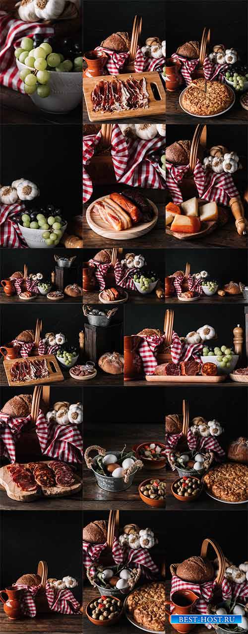 Хлеб, копчённости и фрукты - Растровый клипарт / Bread, Smoked Meat and Fruits - Raster clipart
